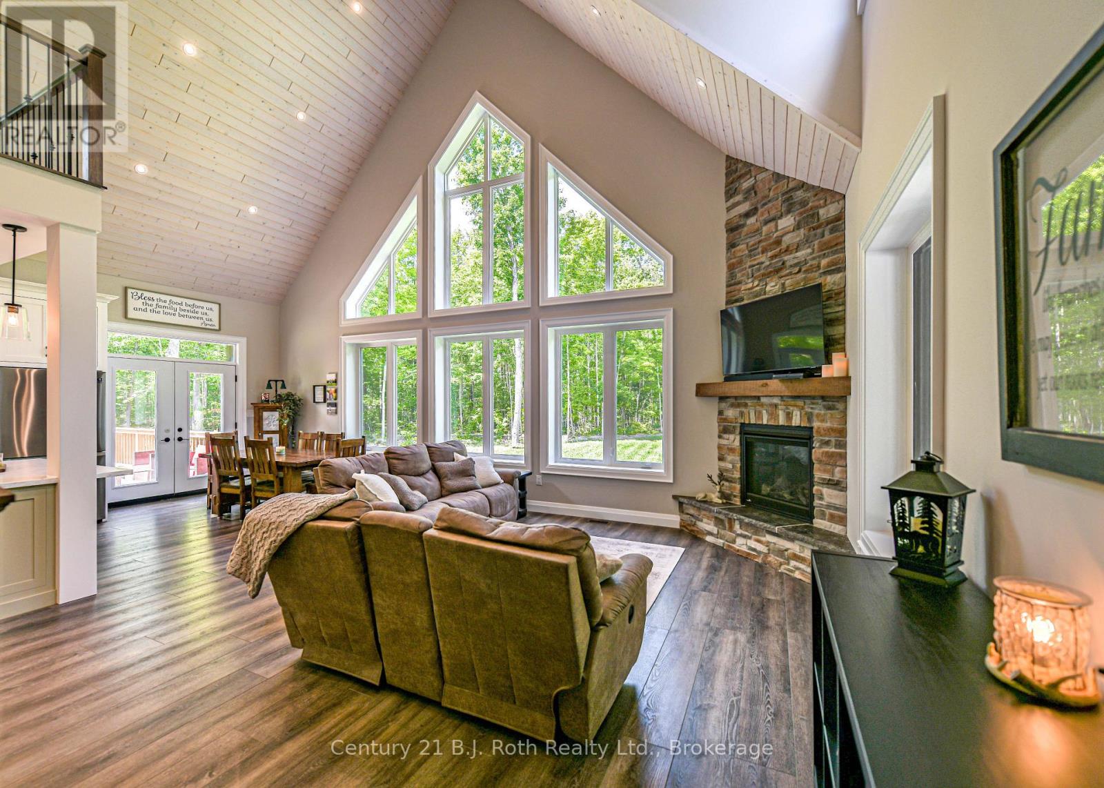 3082 FAIRGROUNDS ROAD - 20