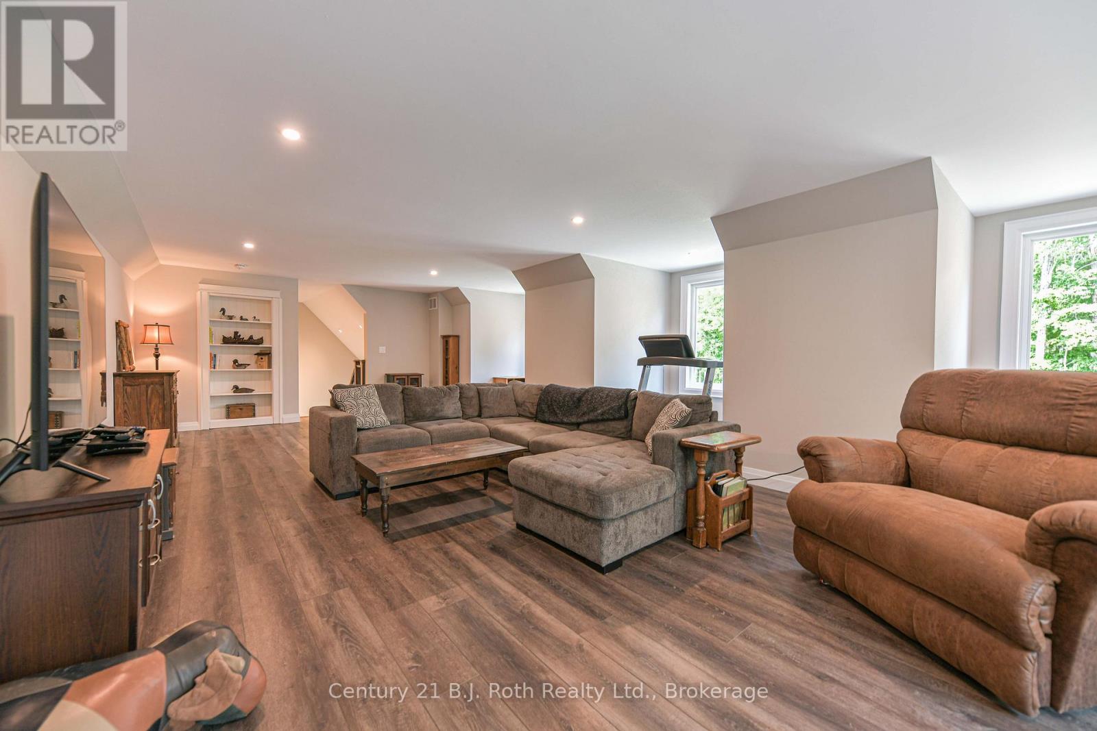 3082 FAIRGROUNDS ROAD - 39