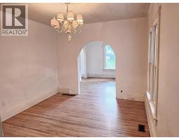 Dining room - 366 Cromwell Street, Sarnia, ON N7T3Y8 Photo 8