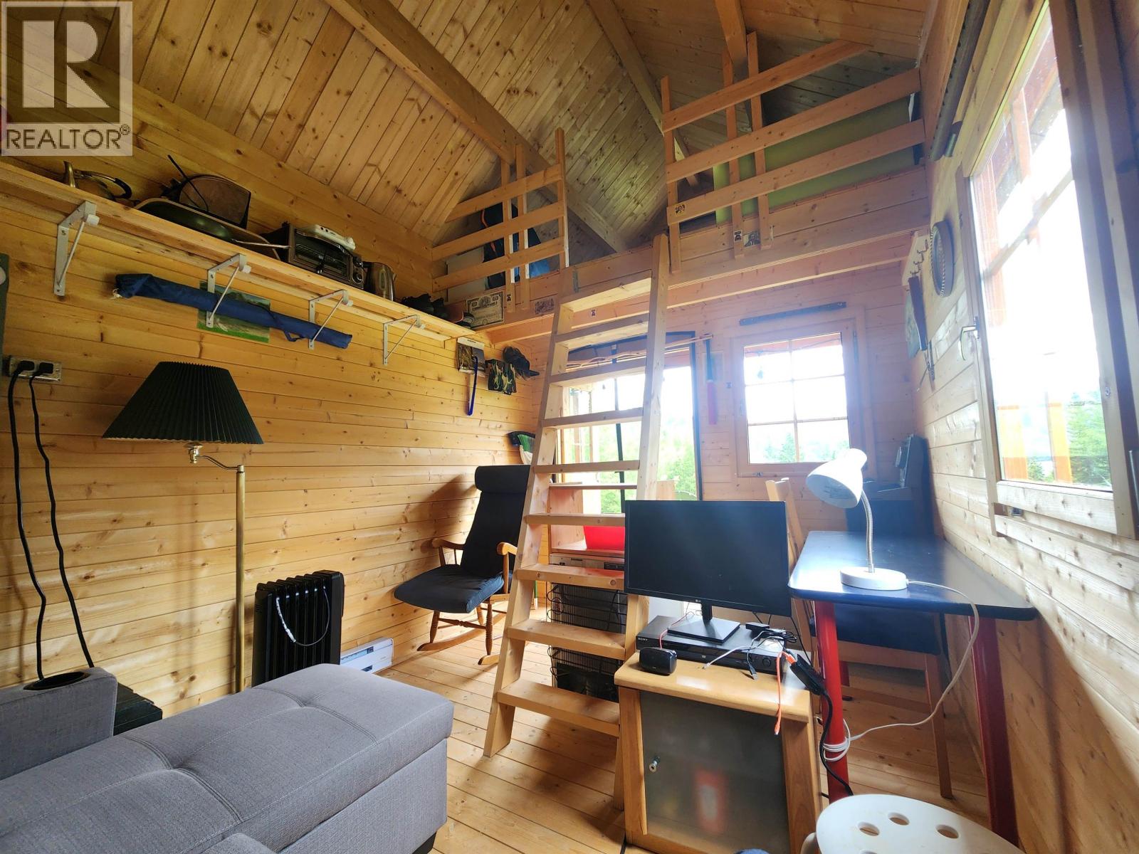 Photo 17