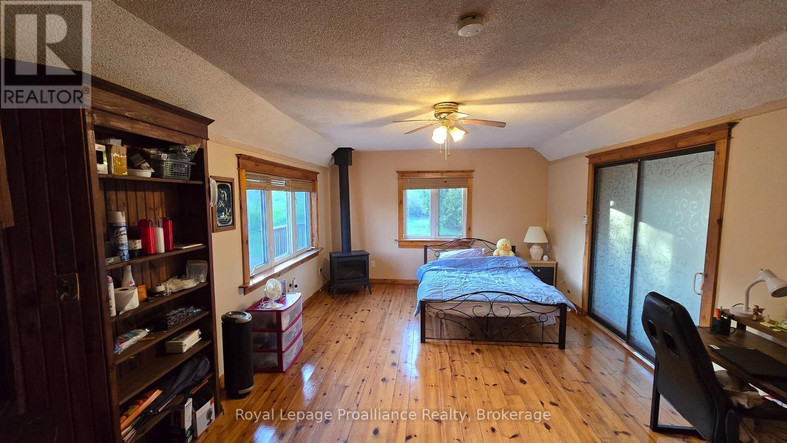 276 5TH CONCESSION ROAD N - 11