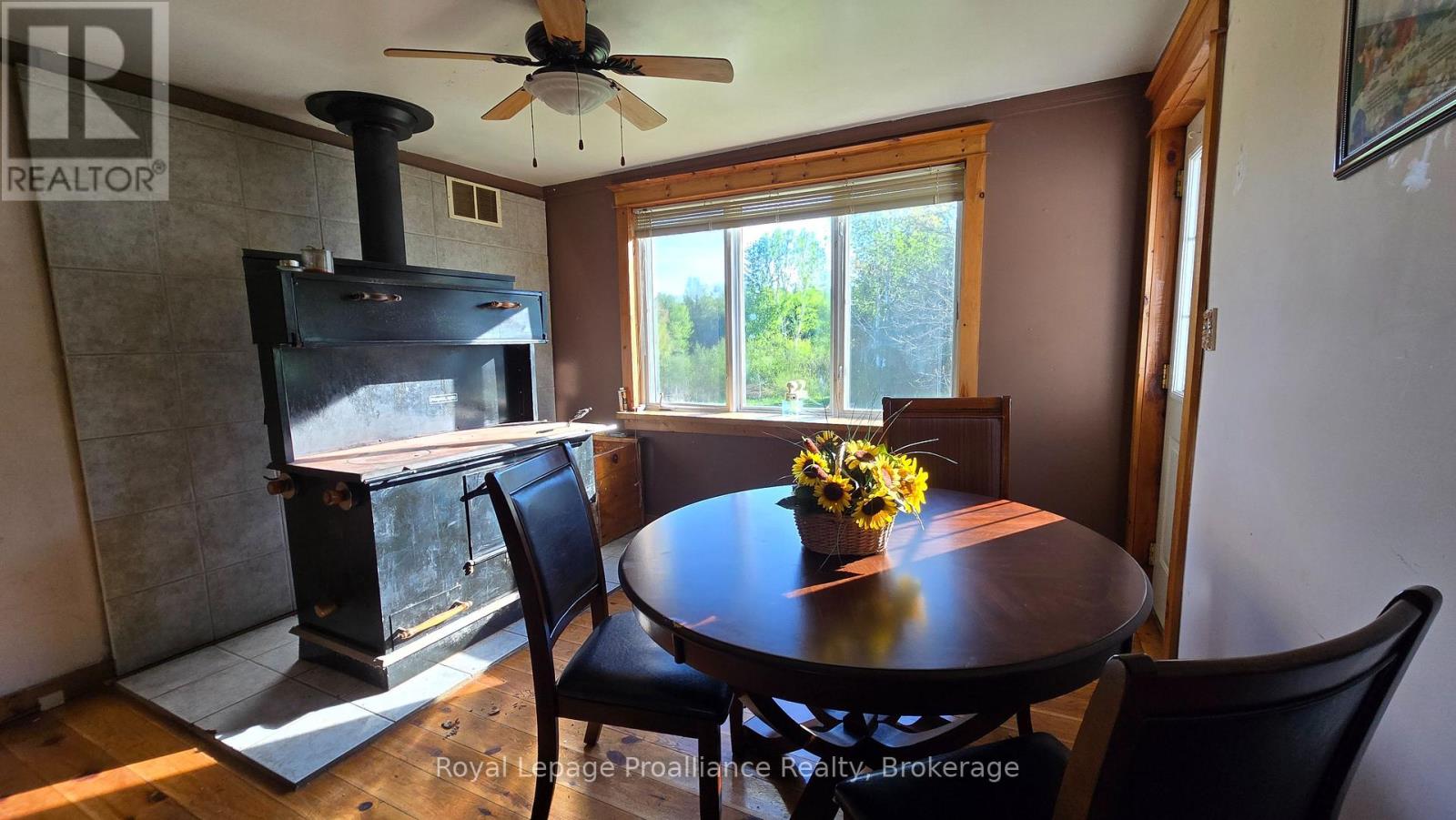 276 5TH CONCESSION ROAD N - 13