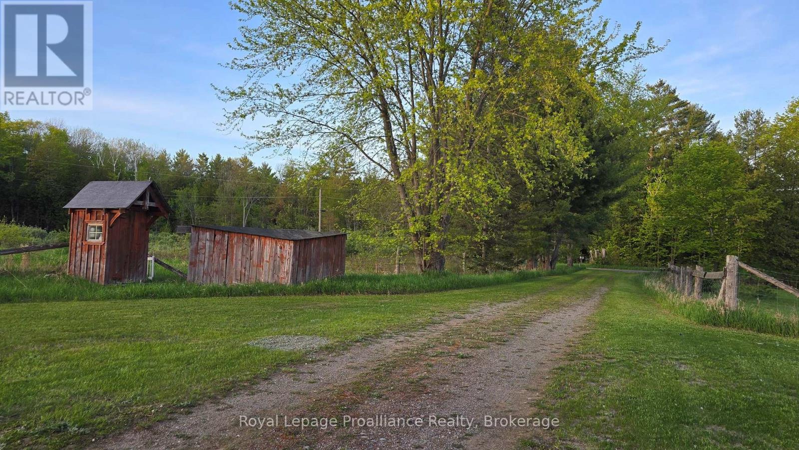 276 5TH CONCESSION ROAD N - 25