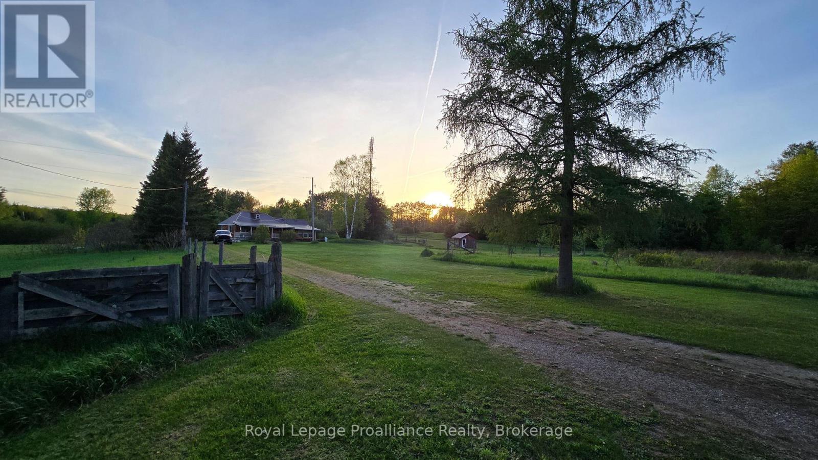 276 5TH CONCESSION ROAD N - 27
