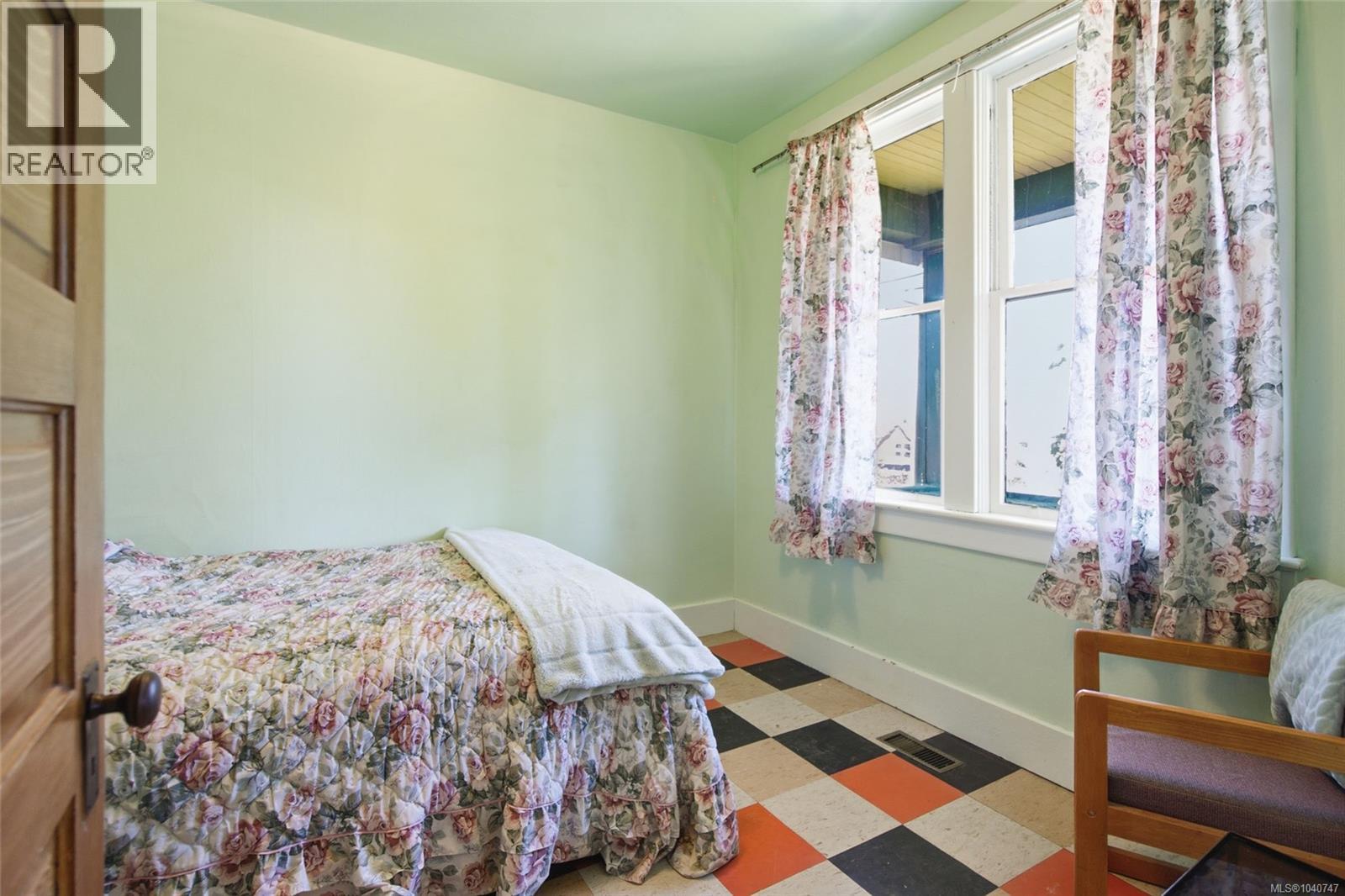 91 Machleary St - 12