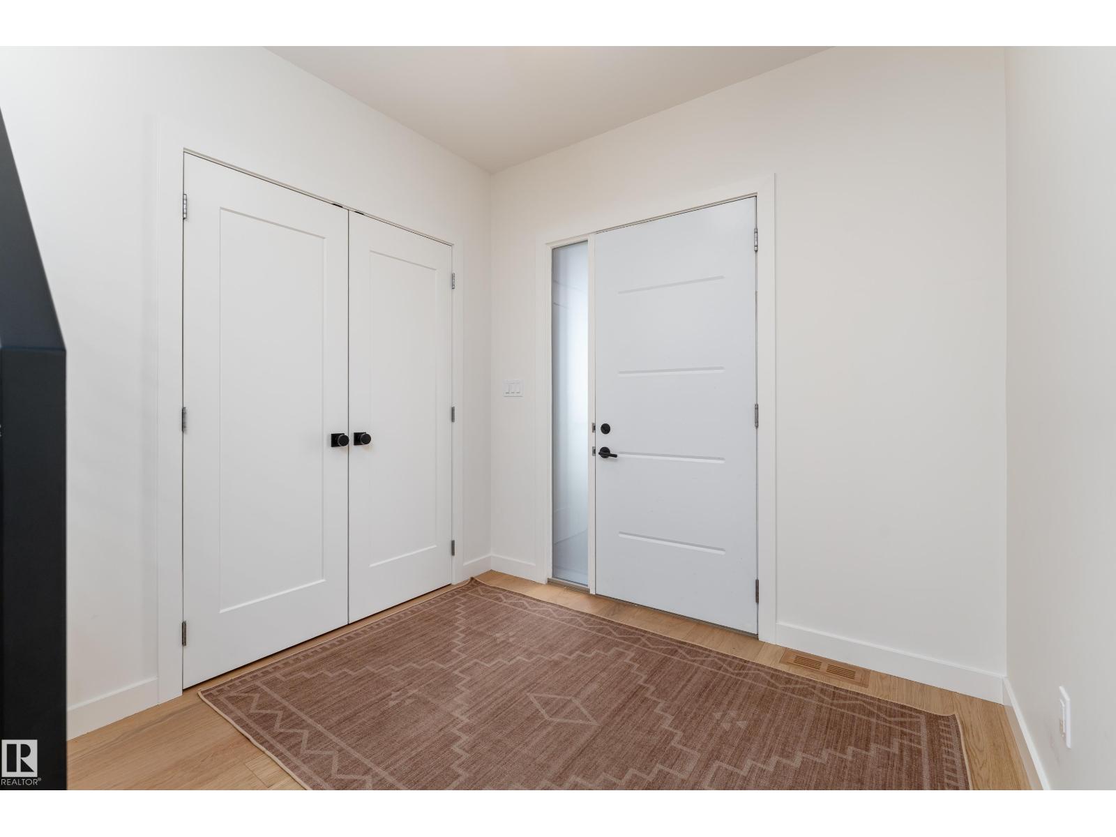 9137 84 AV NW NW - photo 2