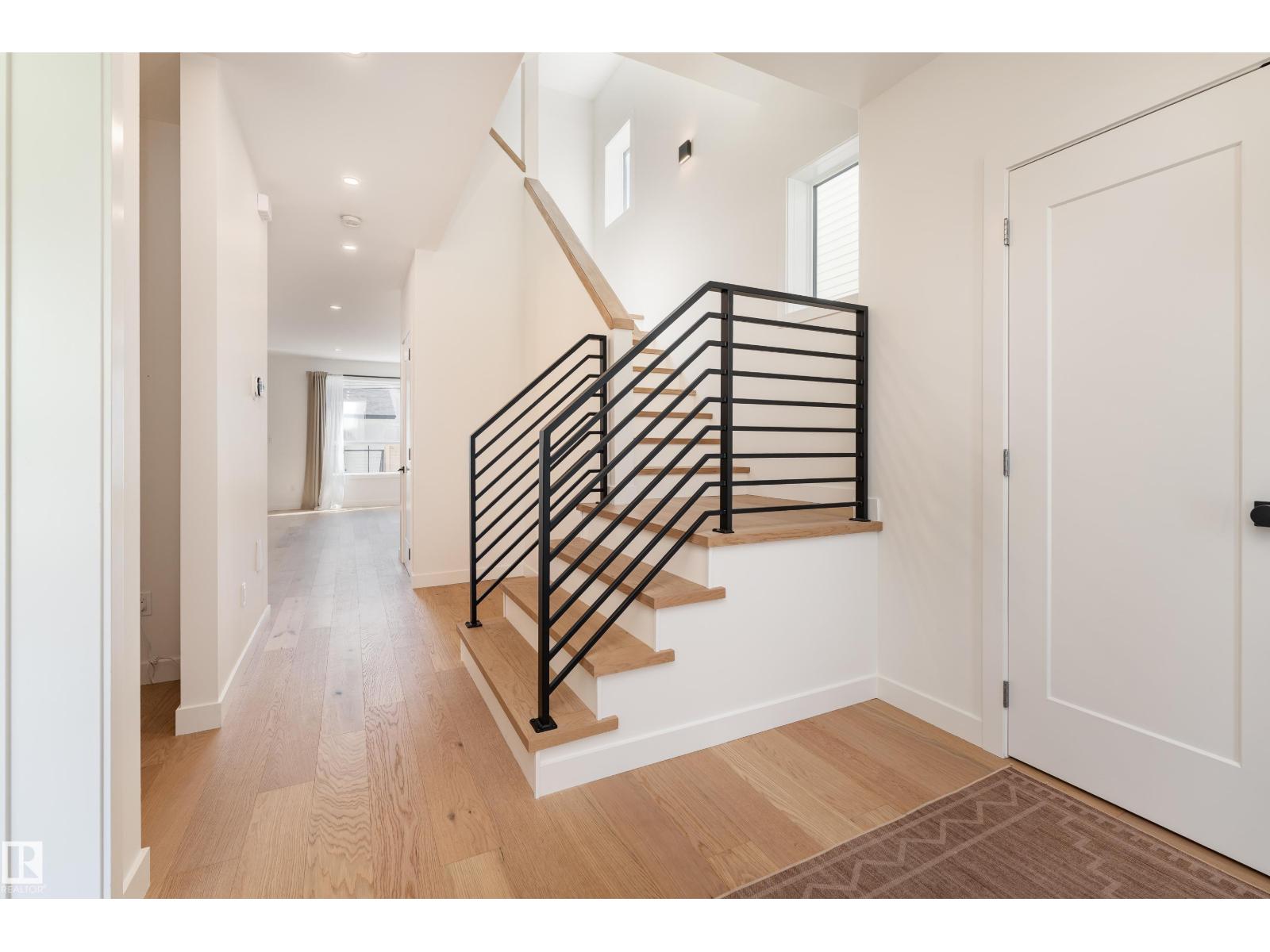 9137 84 AV NW NW - photo 3