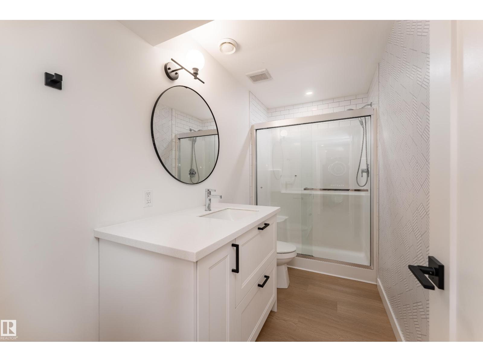 9137 84 AV NW NW — photo 53