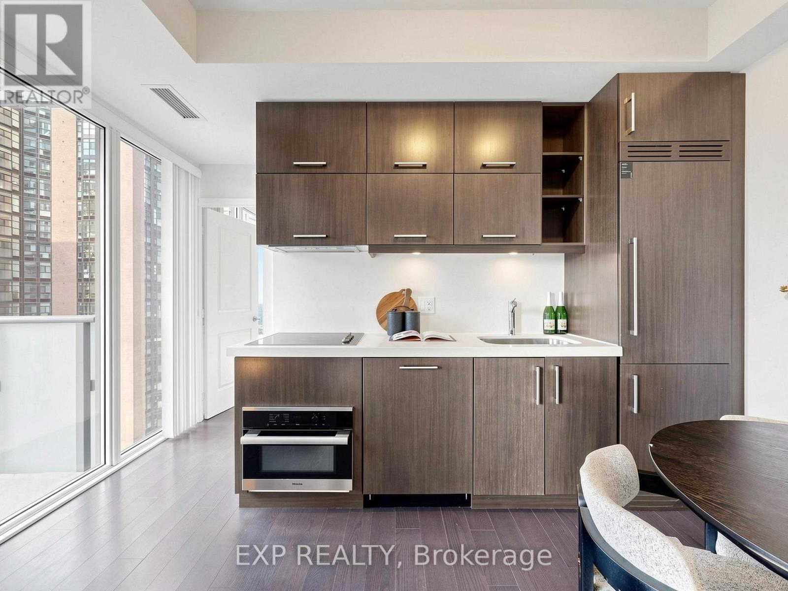 ##1009 65 ST MARY STREET - 31