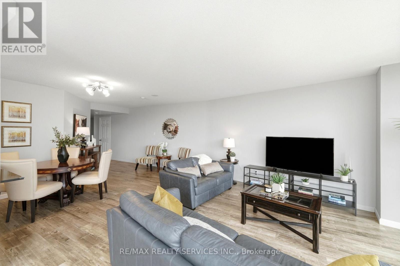 #2007 50 EGLINTON AVENUE W - 9
