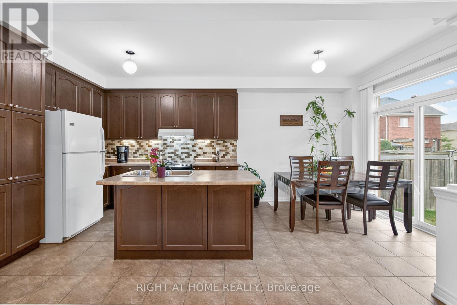 147 BETONY DRIVE - 13