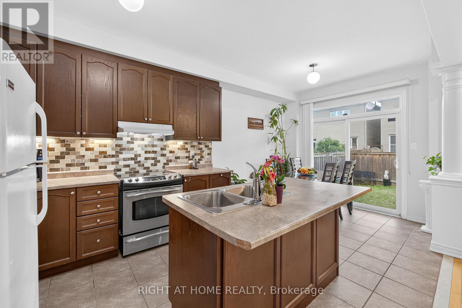 147 BETONY DRIVE - 15