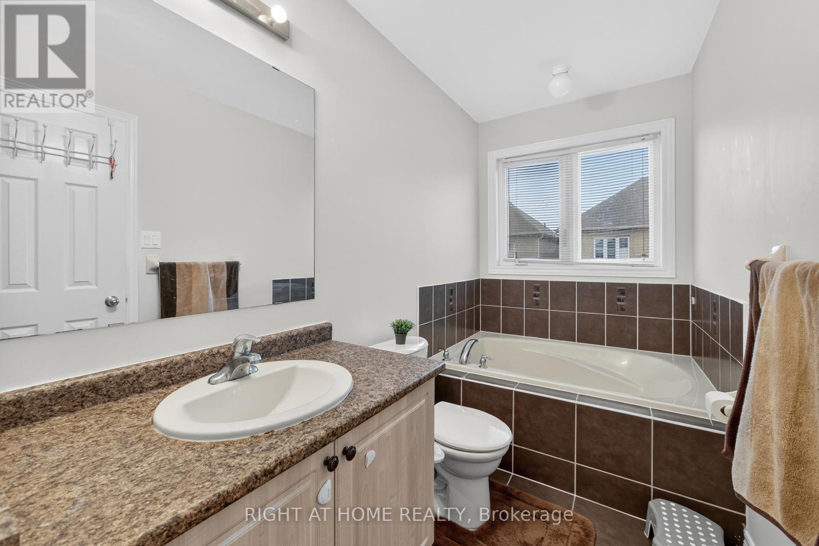 147 BETONY DRIVE - 20