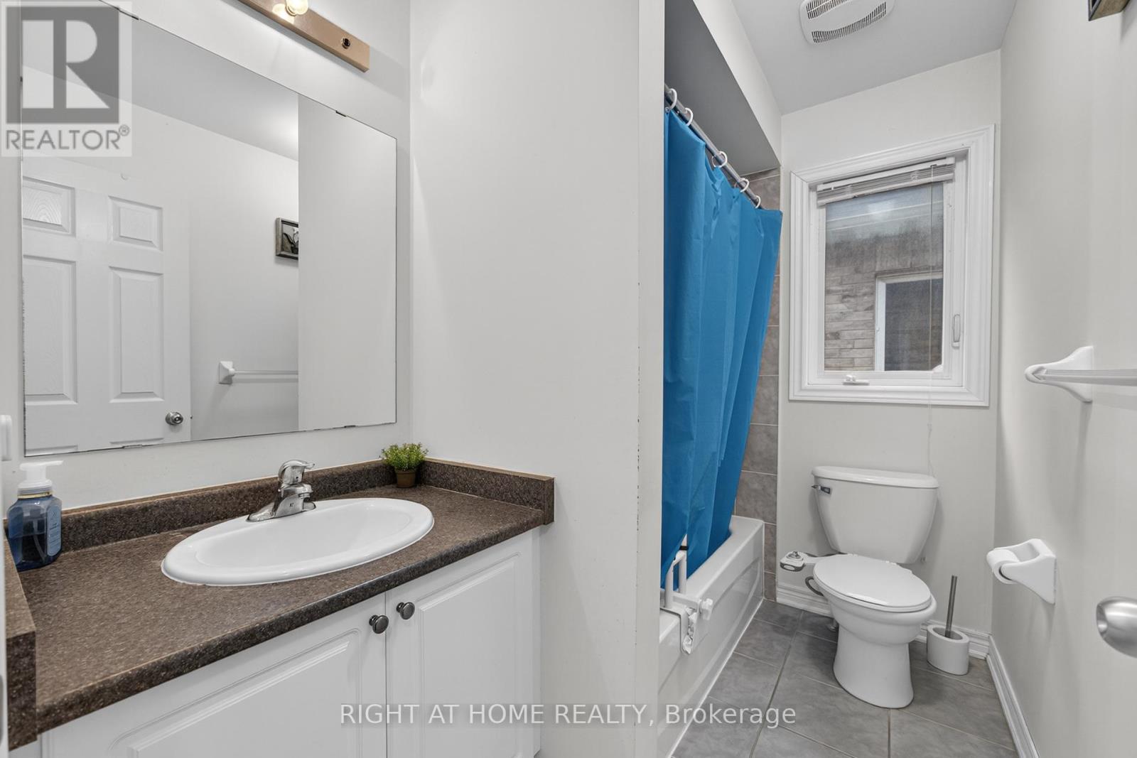 147 BETONY DRIVE - 26