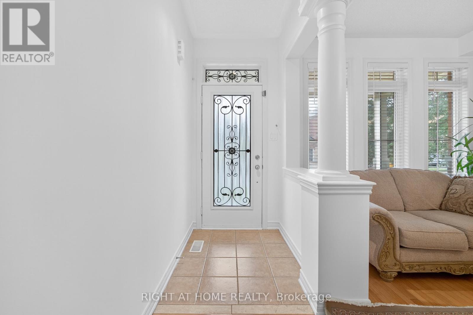147 BETONY DRIVE - 4