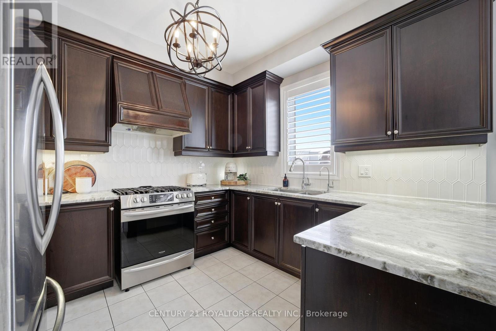 74 LATIMER AVENUE - 10