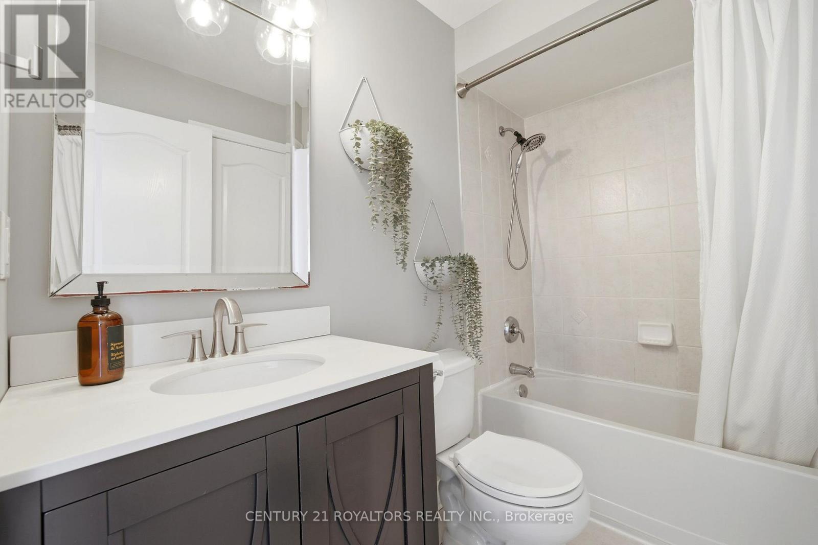 74 LATIMER AVENUE - 37