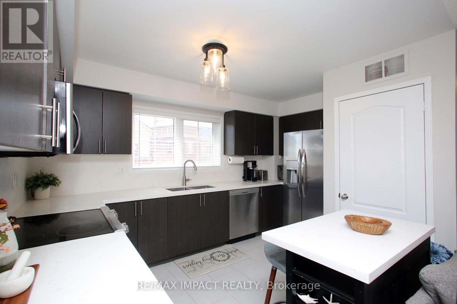 #3 47 HAYS BOULEVARD - 13