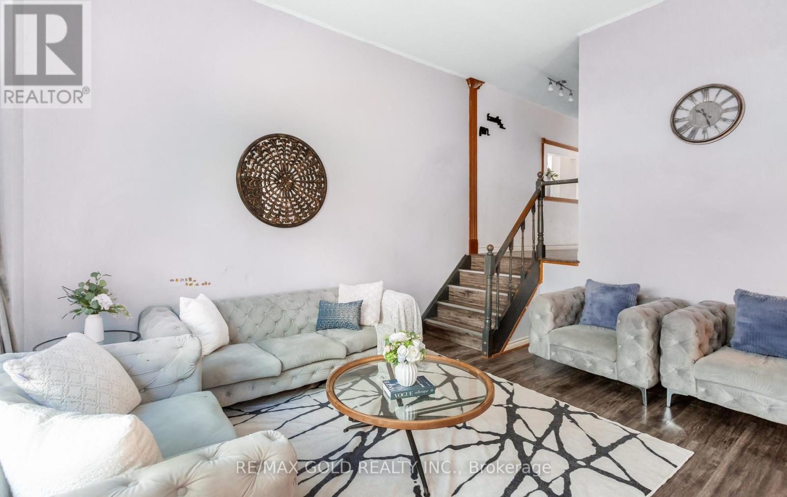 #37 800 DUNDAS STREET W - 12