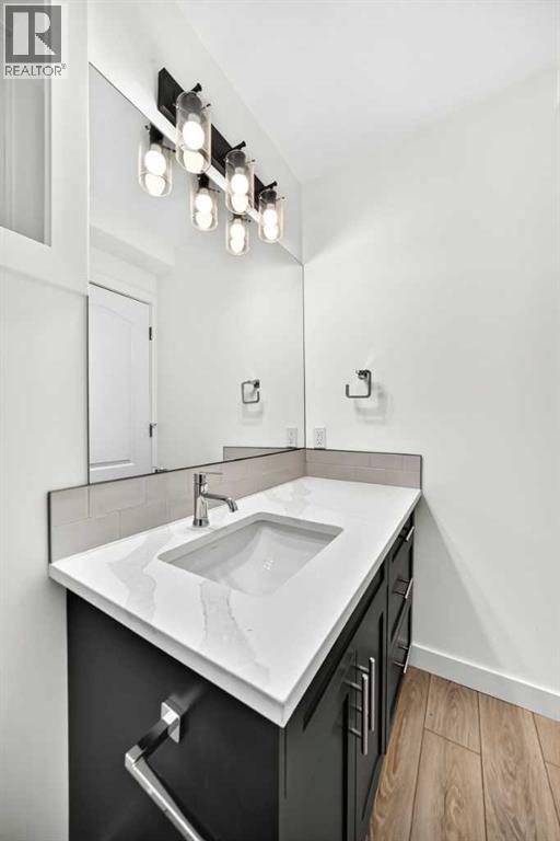4016 37 Street NW - 22