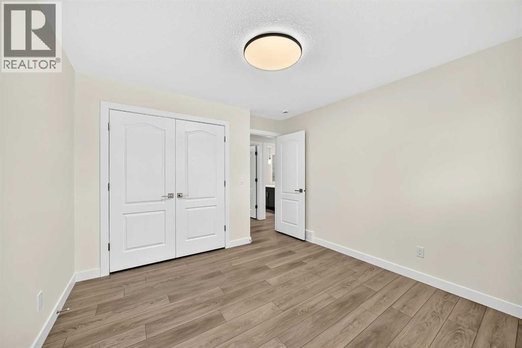 4016 37 Street NW - 14