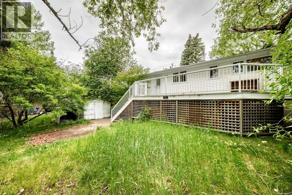 4016 37 Street NW - 28