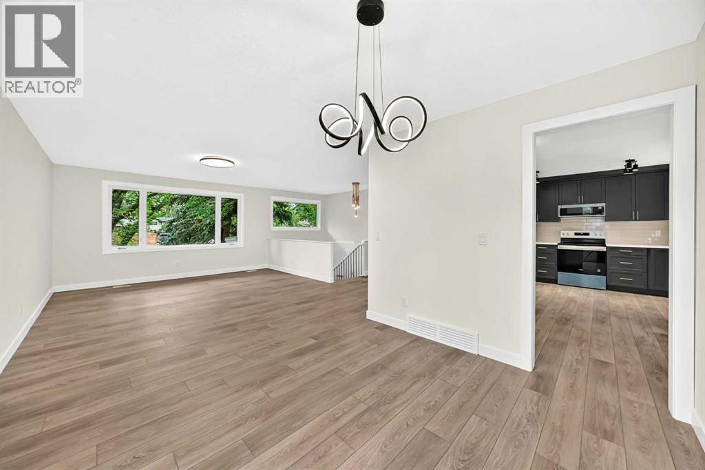 4016 37 Street NW - 9