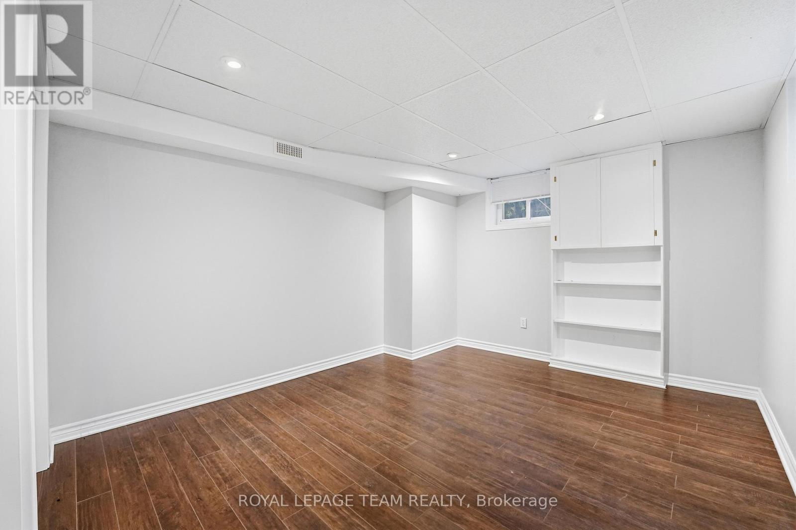 49 CROWNHILL STREET - 24