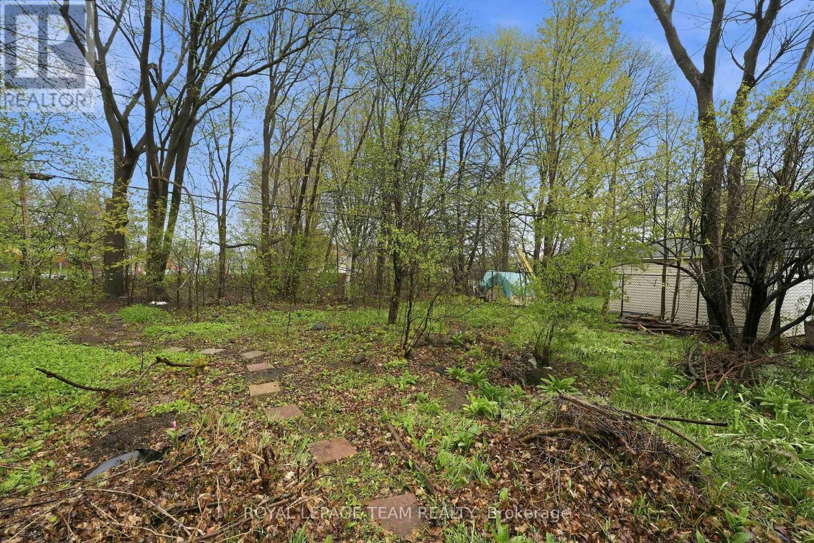 49 CROWNHILL STREET - 38