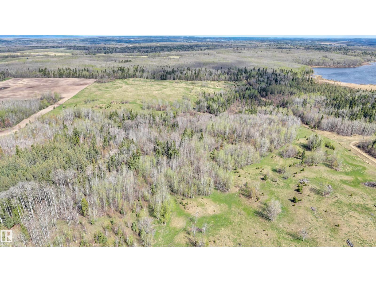 460059 RGE ROAD 24 — photo 32