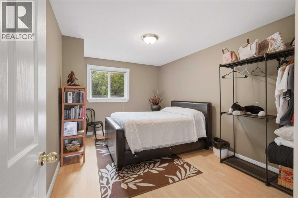 37 Parkland Crescent - 11