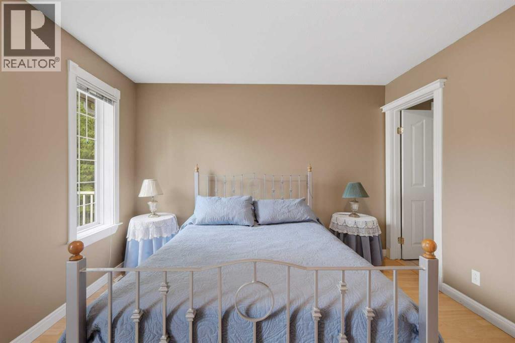 37 Parkland Crescent - 15