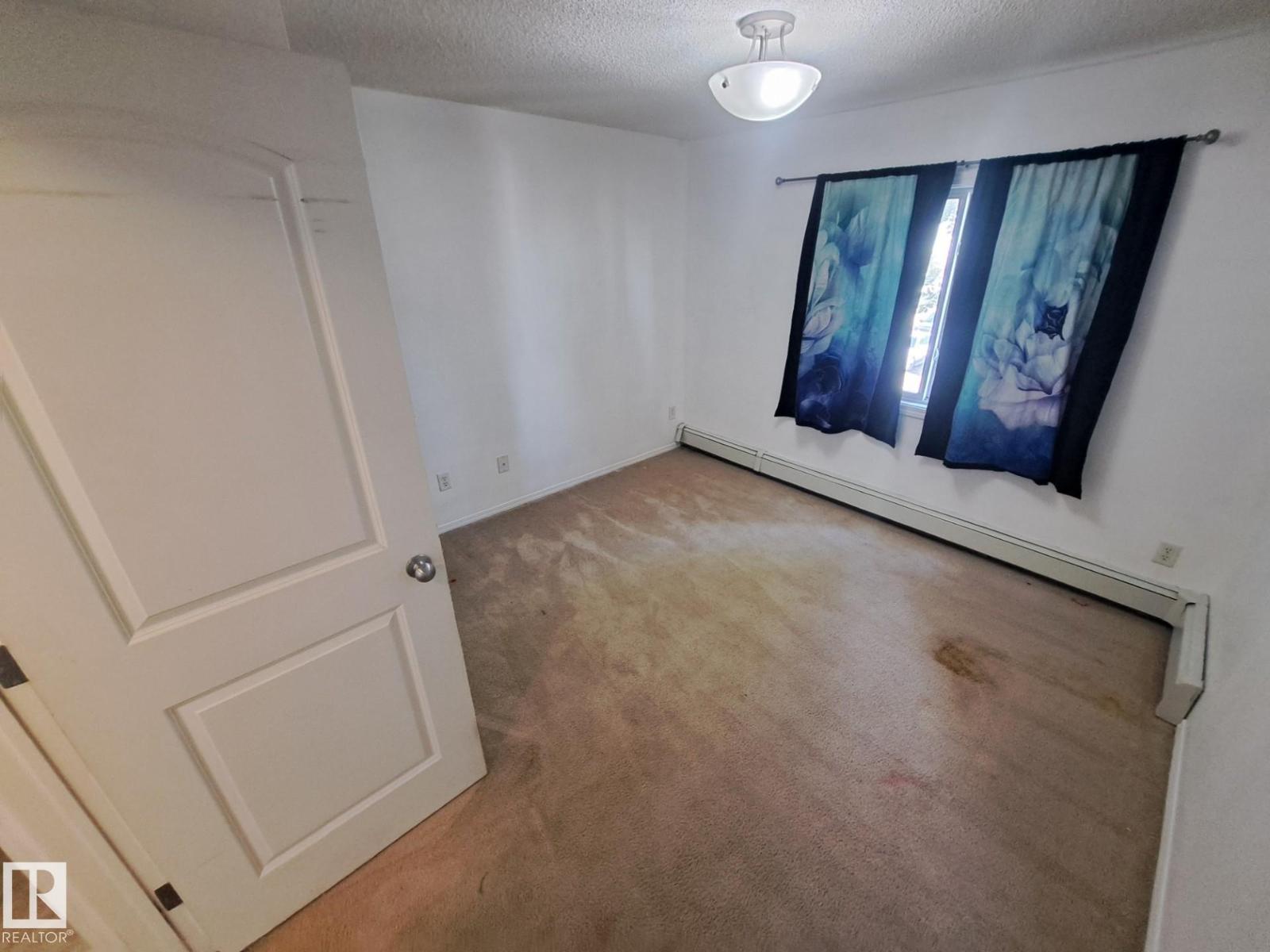 #205 9910 107 ST - 17