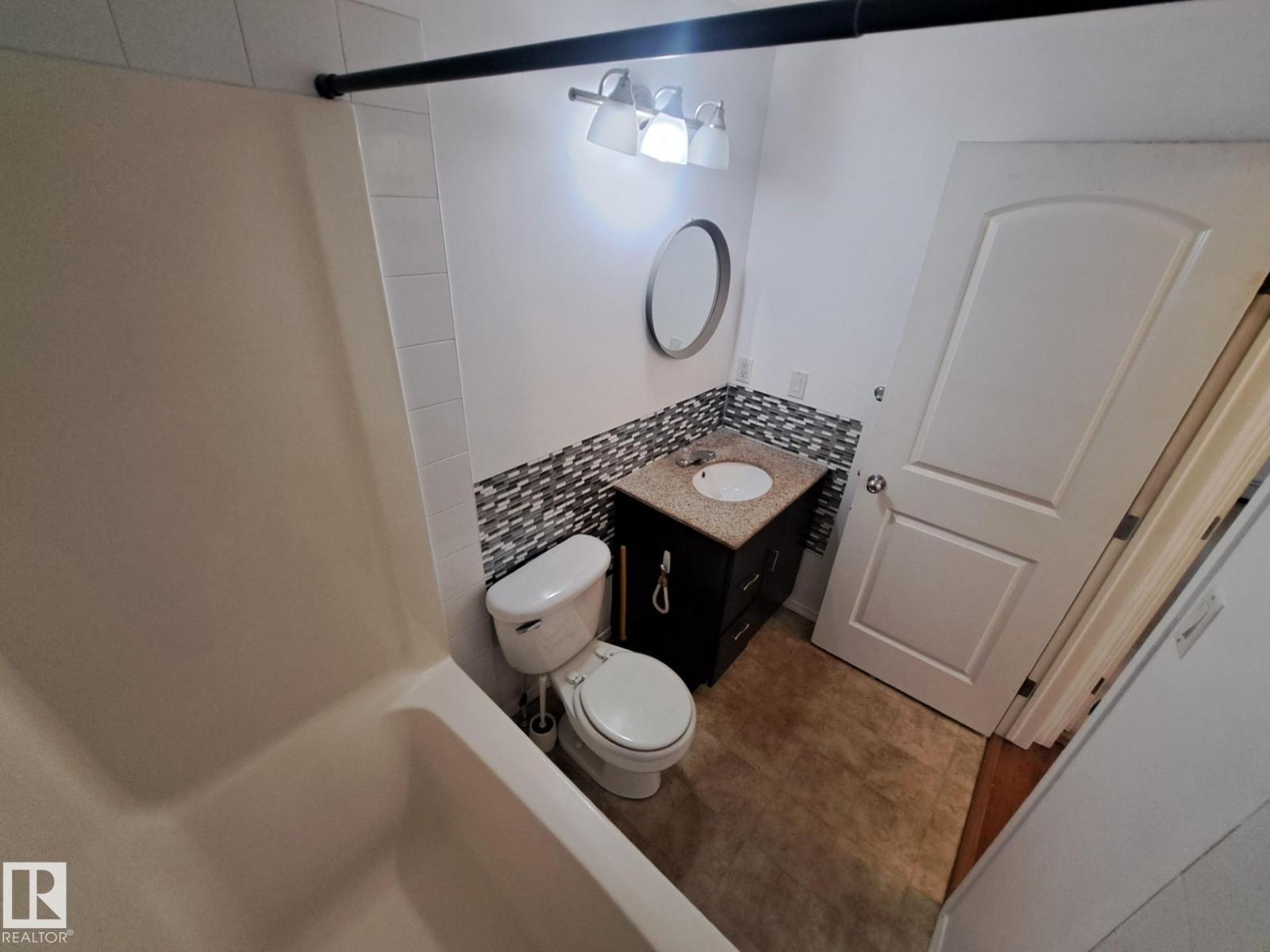 #205 9910 107 ST - 20