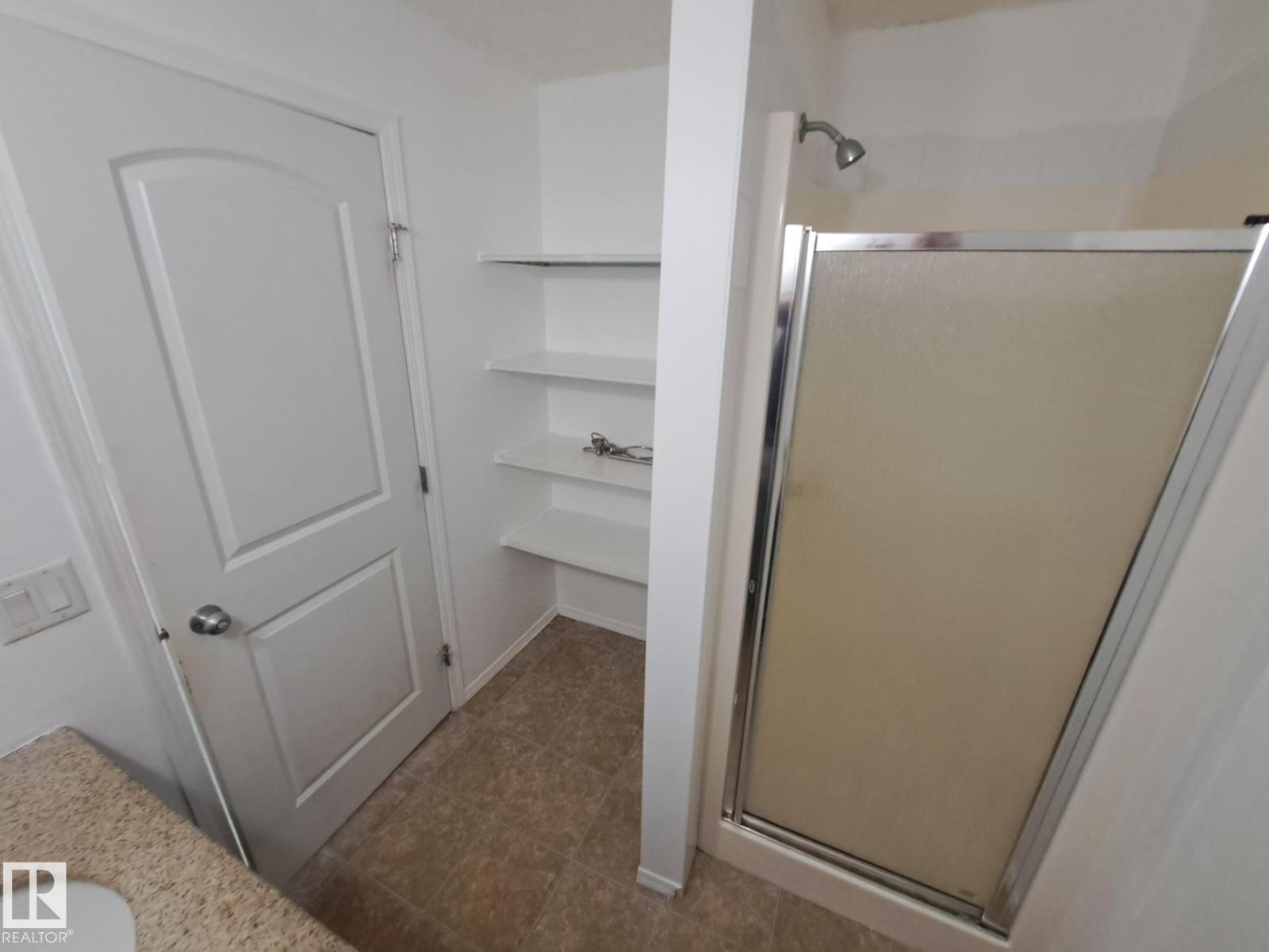 #205 9910 107 ST - 14