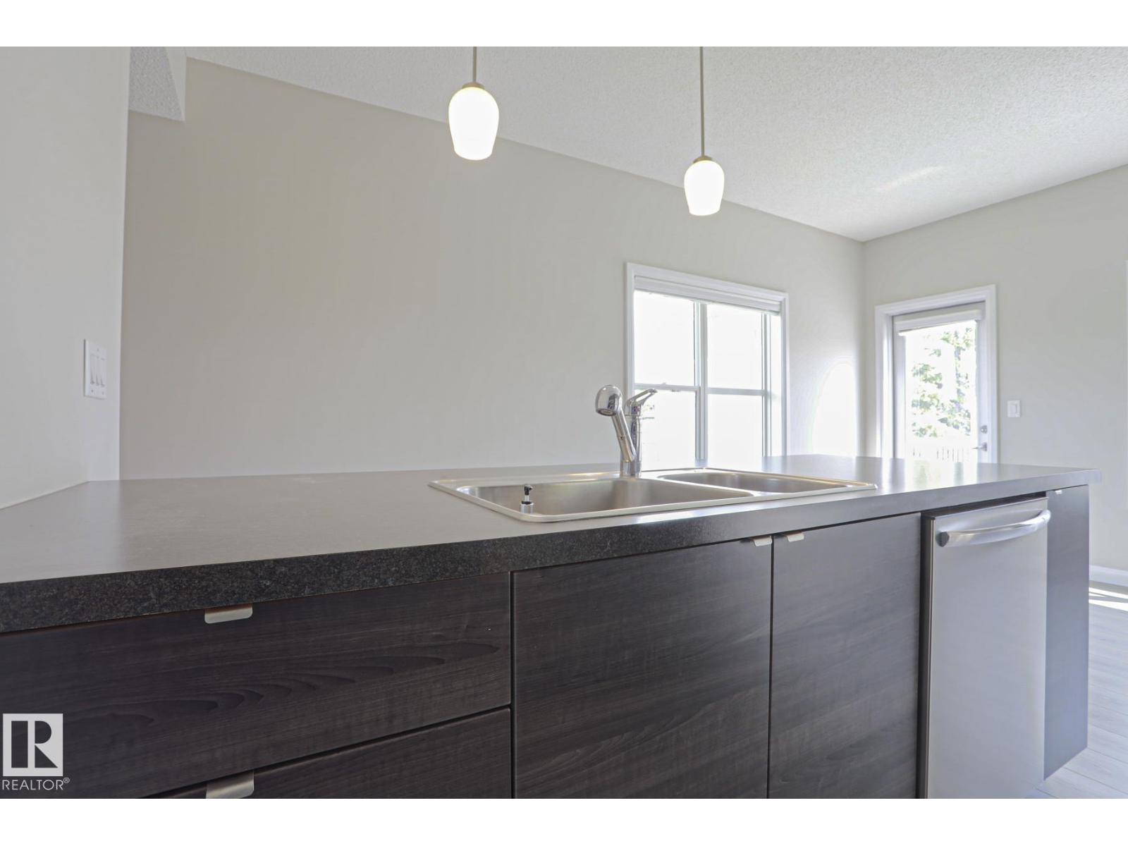 #33 3710 ALLAN DR SW - 17