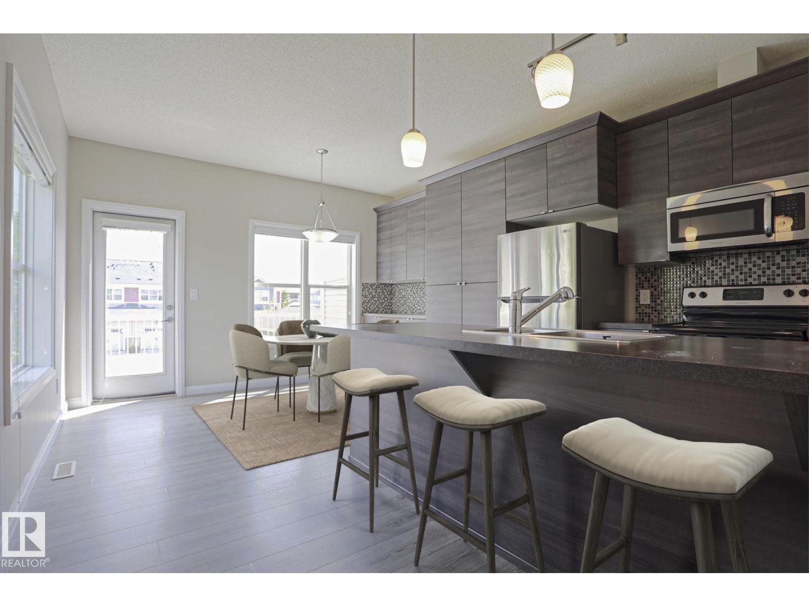 #33 3710 ALLAN DR SW - 46