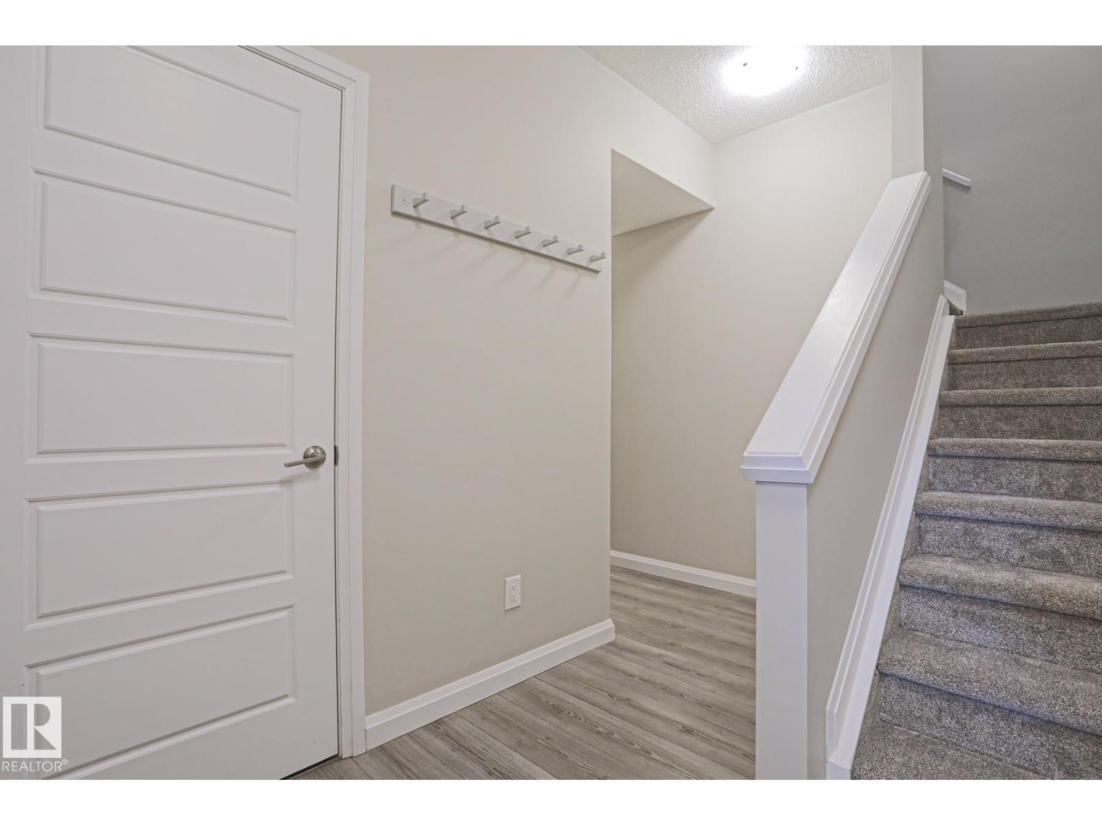 #33 3710 ALLAN DR SW - 6