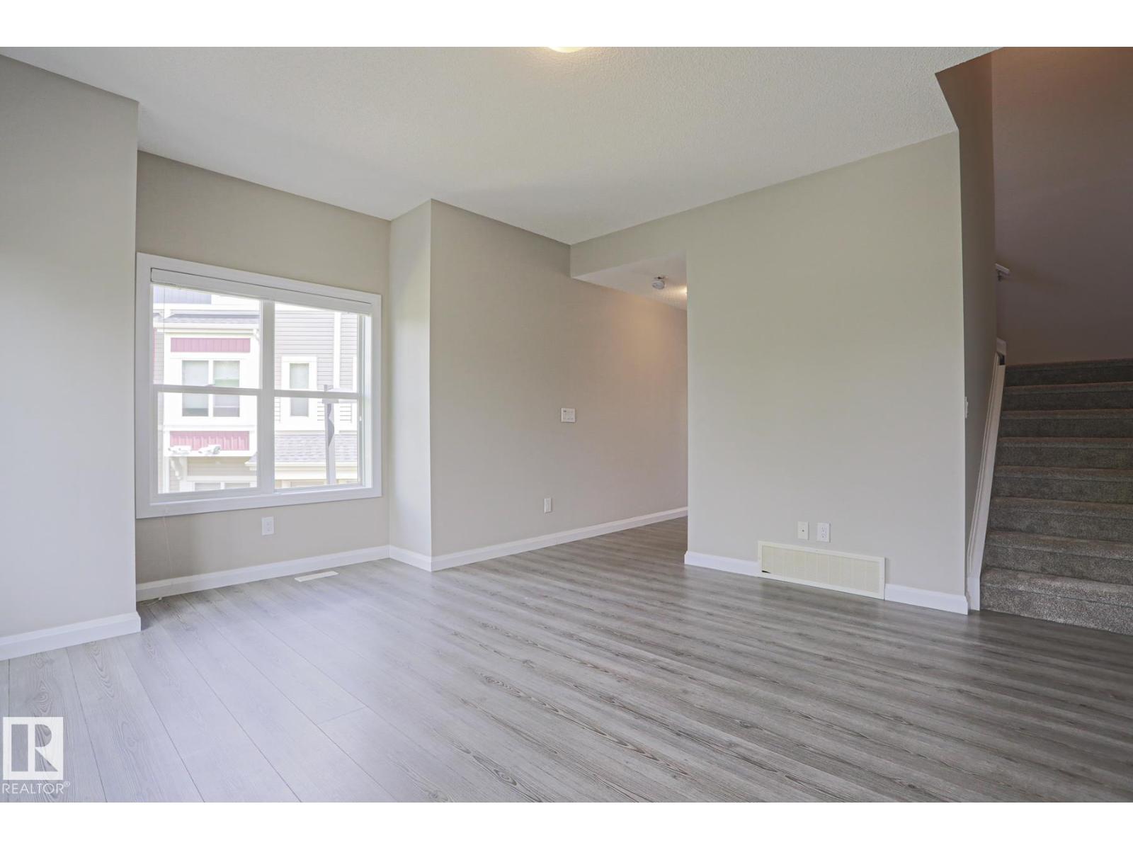 #33 3710 ALLAN DR SW - 9