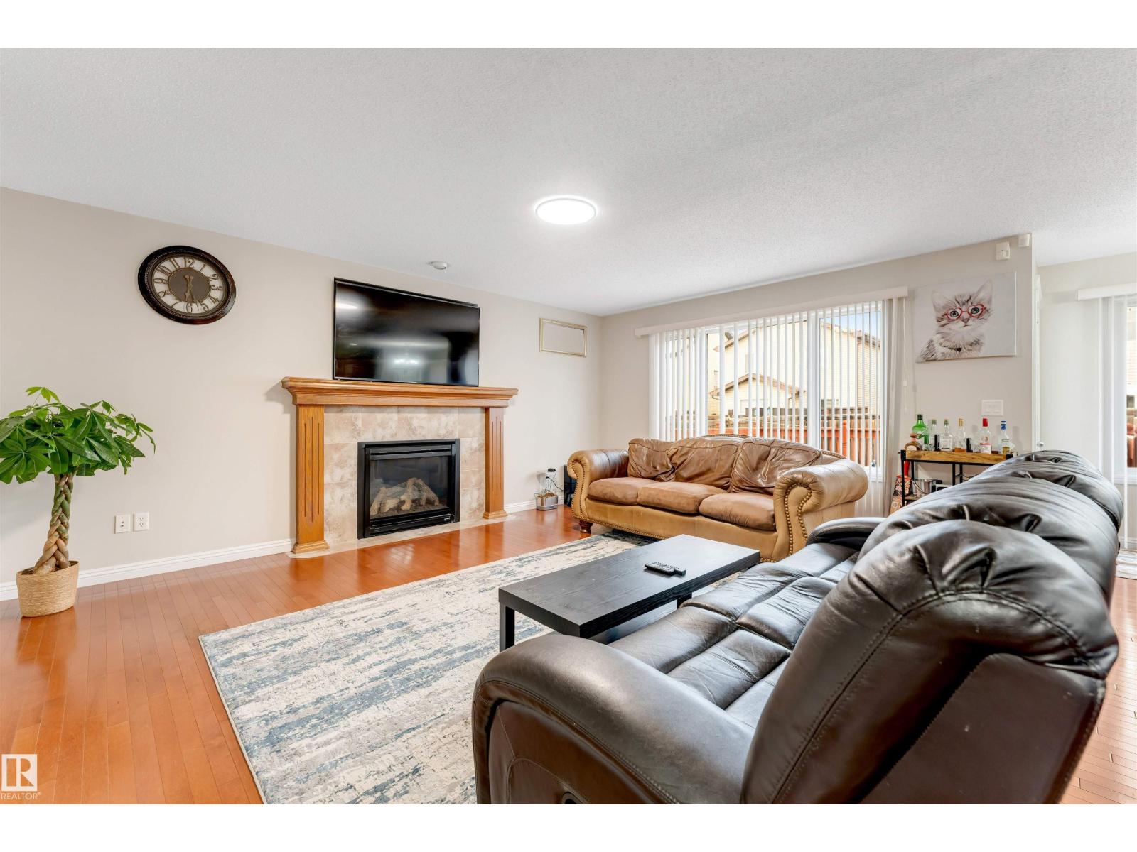 3012 25 AVE AV NW - 12