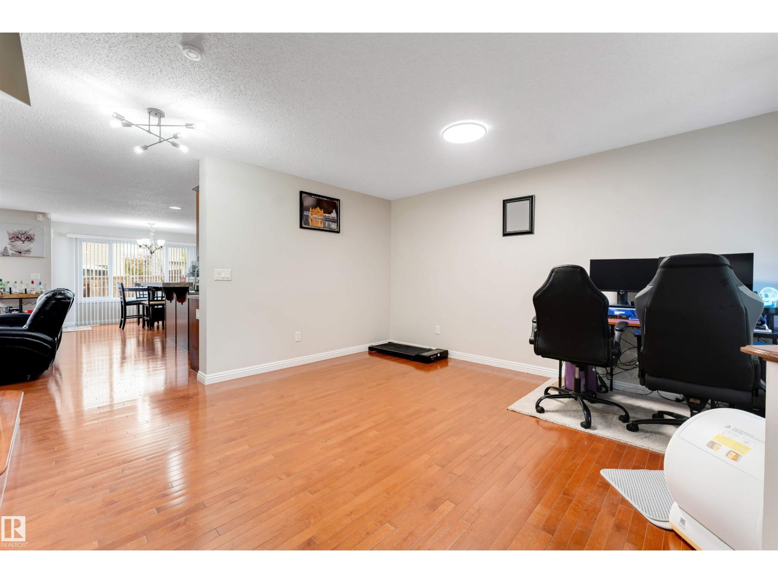 3012 25 AVE AV NW - 13