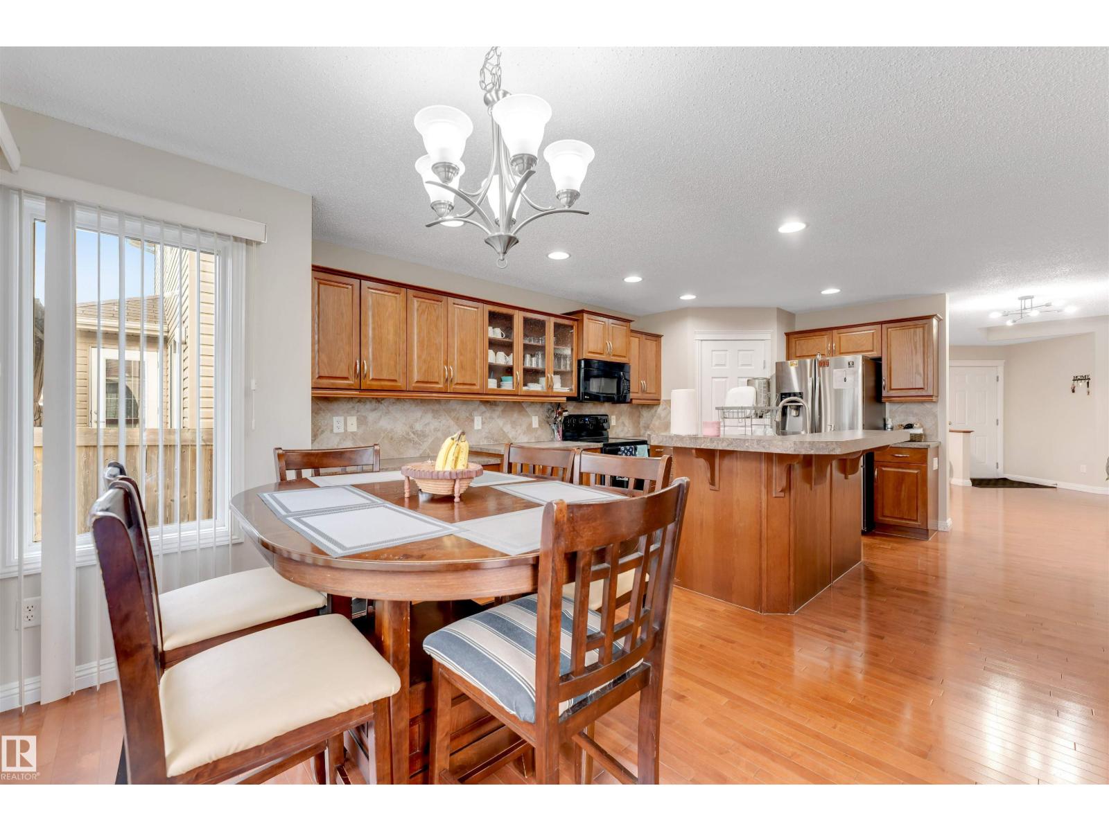 3012 25 AVE AV NW - 24