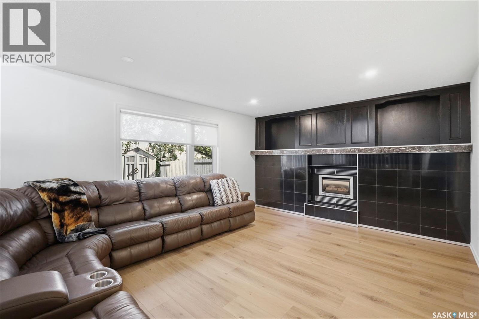 235 Bronson WAY — photo 15