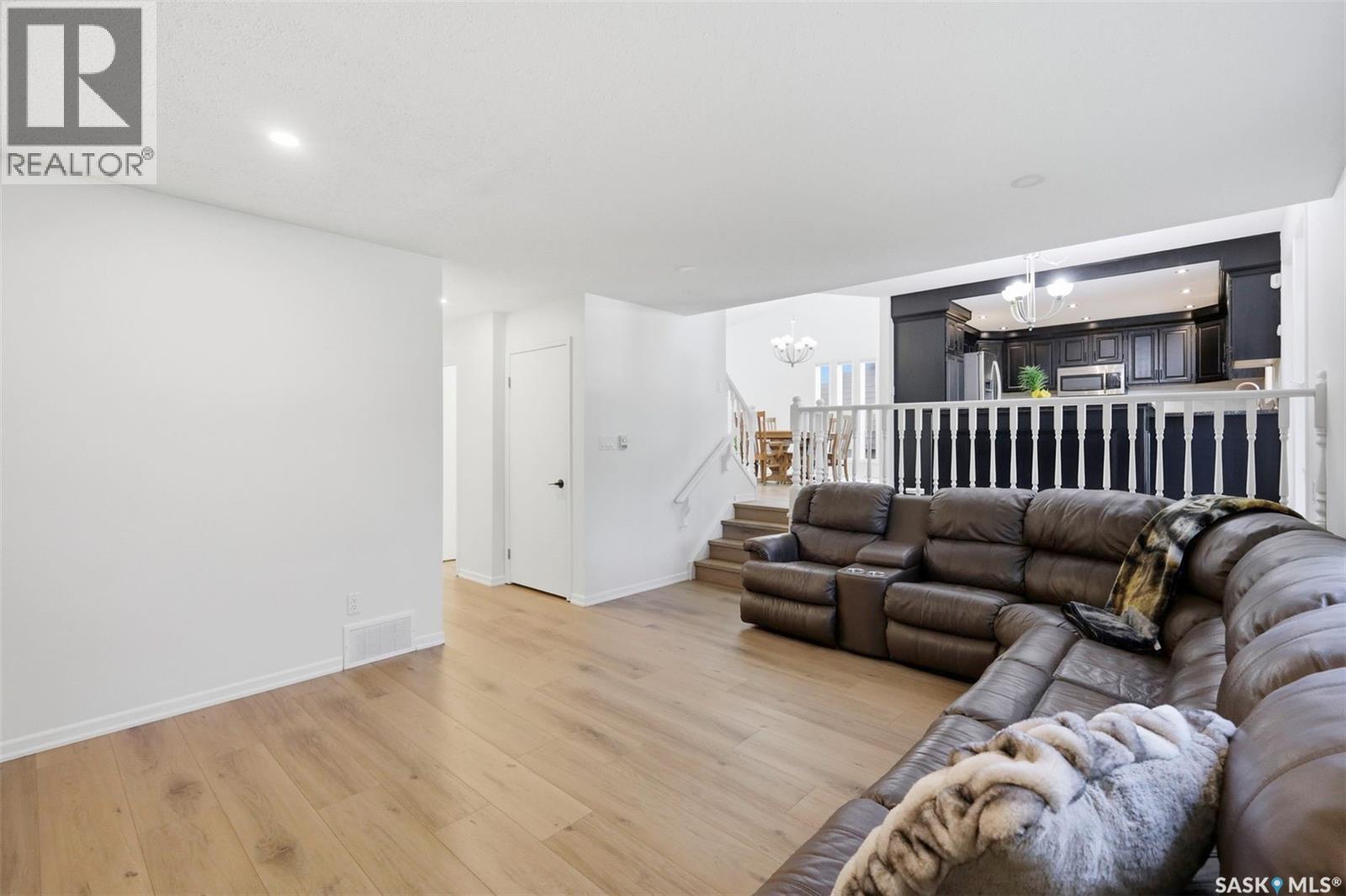 235 Bronson WAY — photo 16