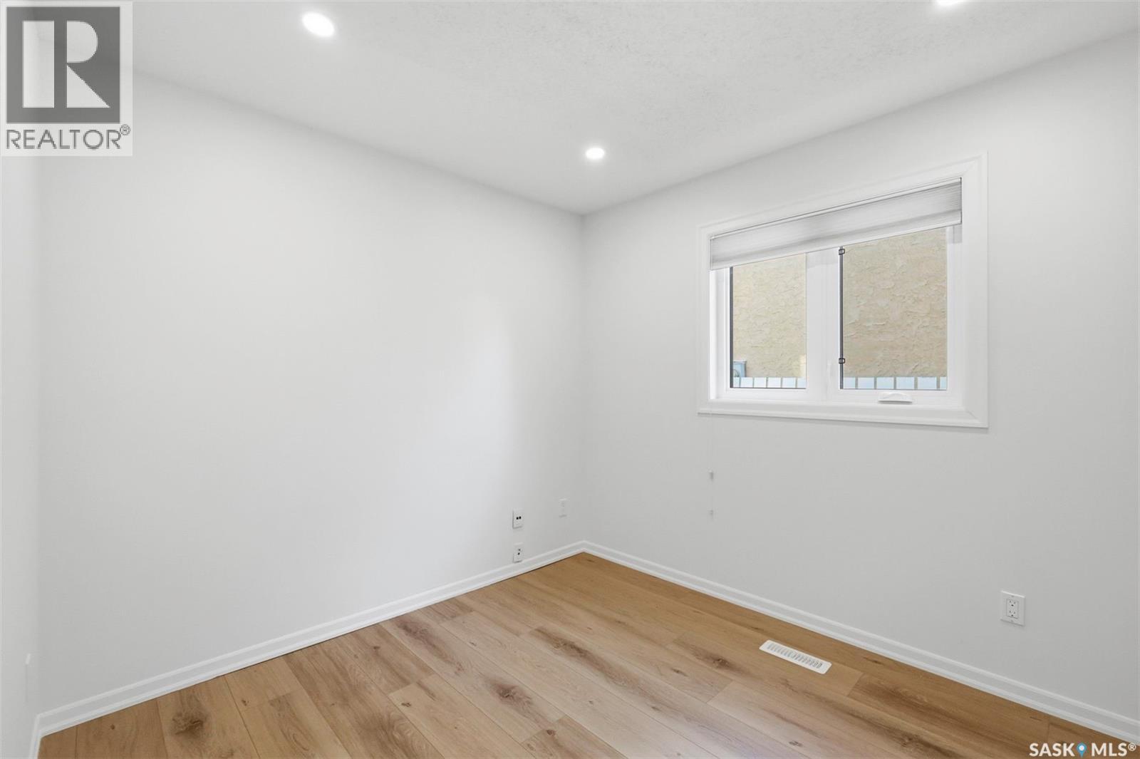 235 Bronson WAY — photo 17