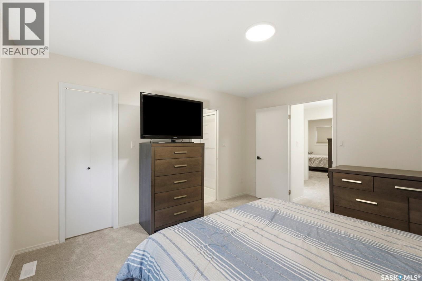 235 Bronson WAY — photo 21