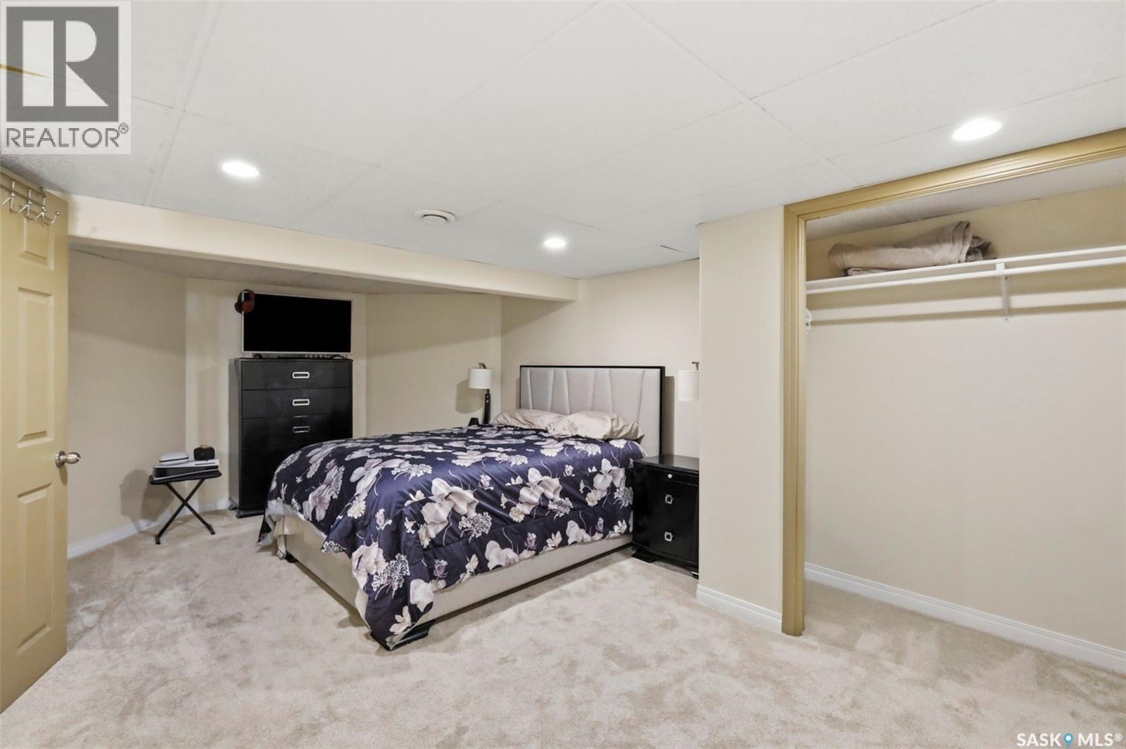 235 Bronson WAY — photo 32
