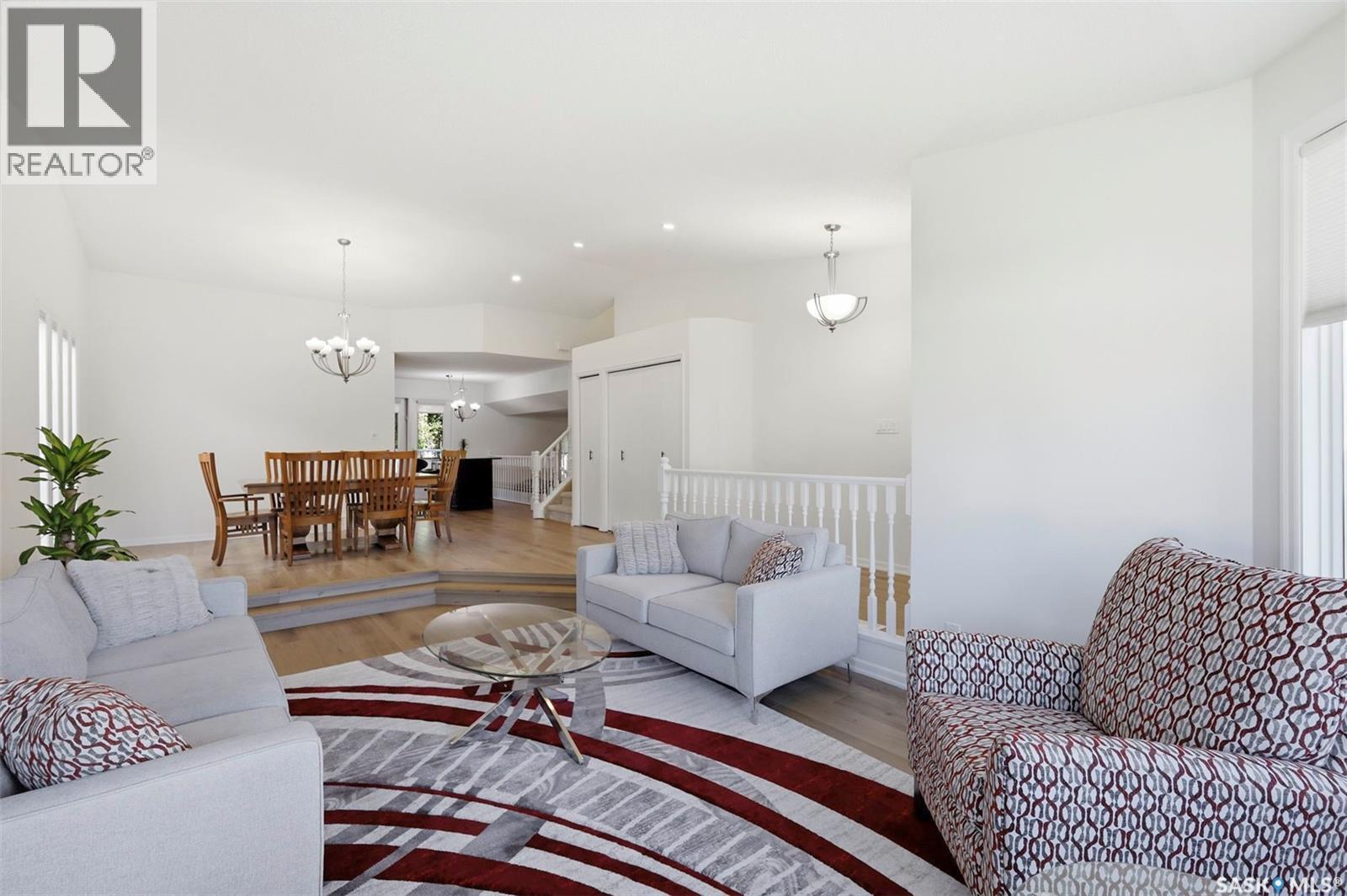 235 Bronson WAY - photo 5