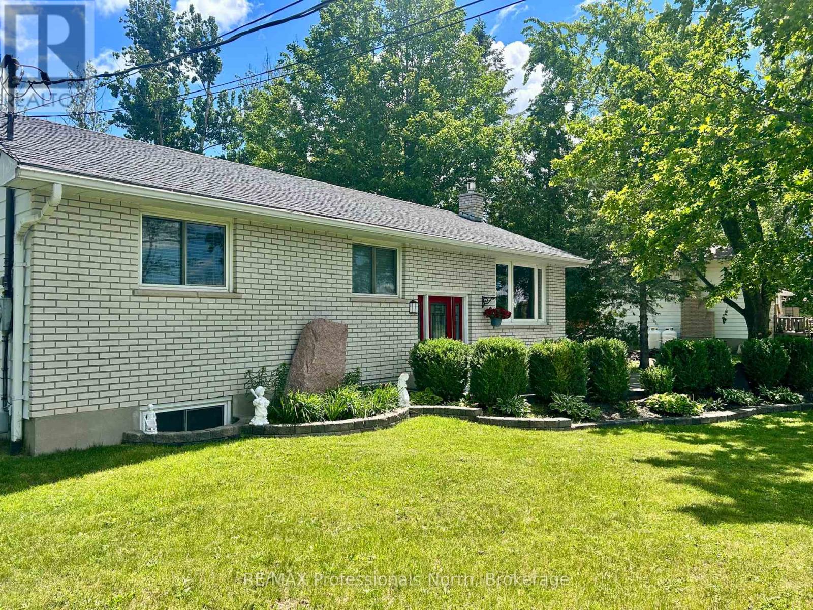 111 ANDERSON DRIVE - 38
