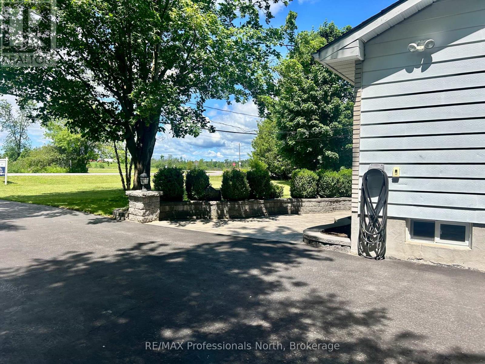 111 ANDERSON DRIVE - 41